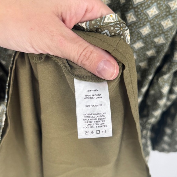 Robbie‎ Bee Geometric Green Tiered Midi Dress Smocked Lantern Est. sz Small - Picture 8 of 10